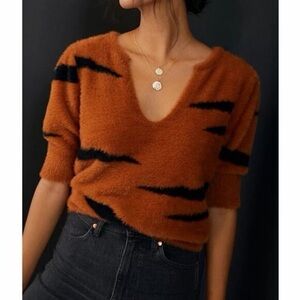 Anthropologie | Michael Stars honey elbow sleeve faux fur top size small
